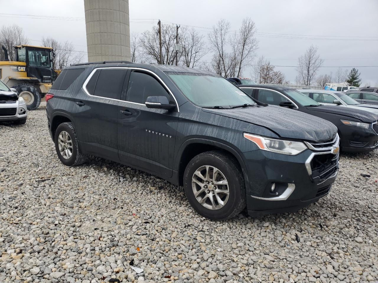 VIN 1GNEVGKW6KJ227716 2019 CHEVROLET TRAVERSE no.4