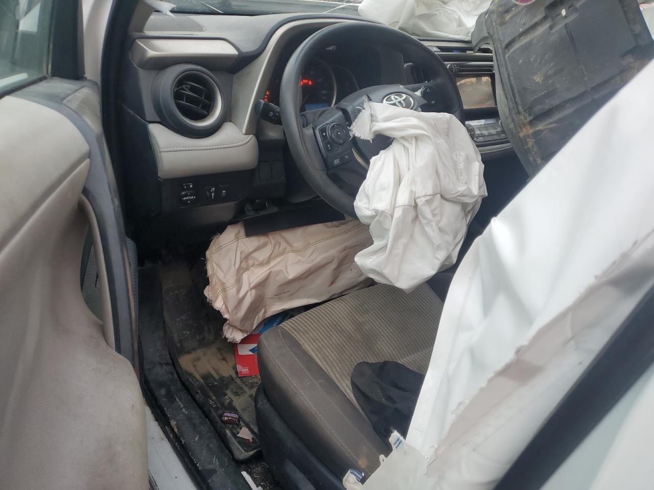 2013 Toyota RAV 4 - Image 8