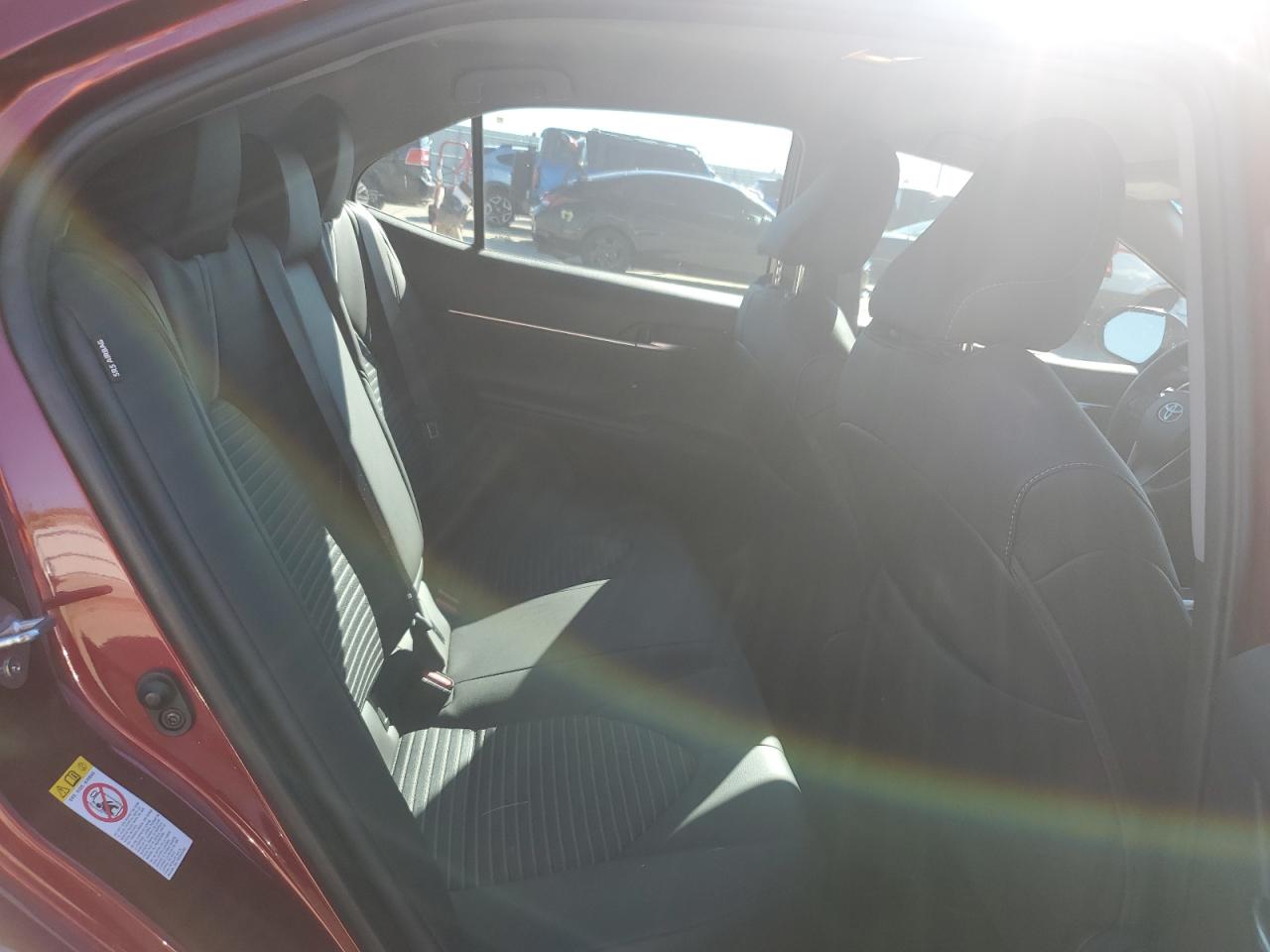 2018 Toyota Camry - Image 10