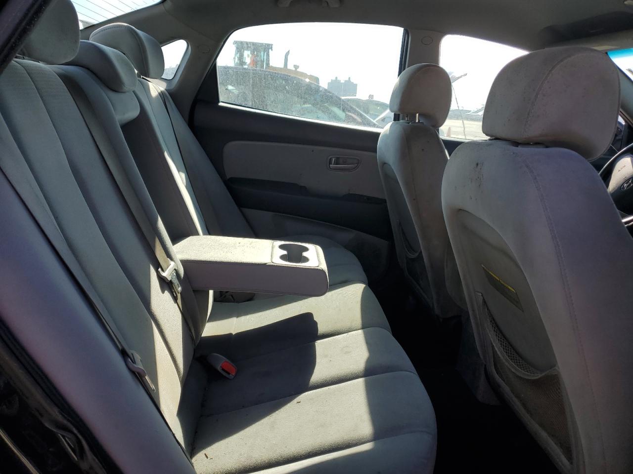 2009 Hyundai Elantra - Image 10