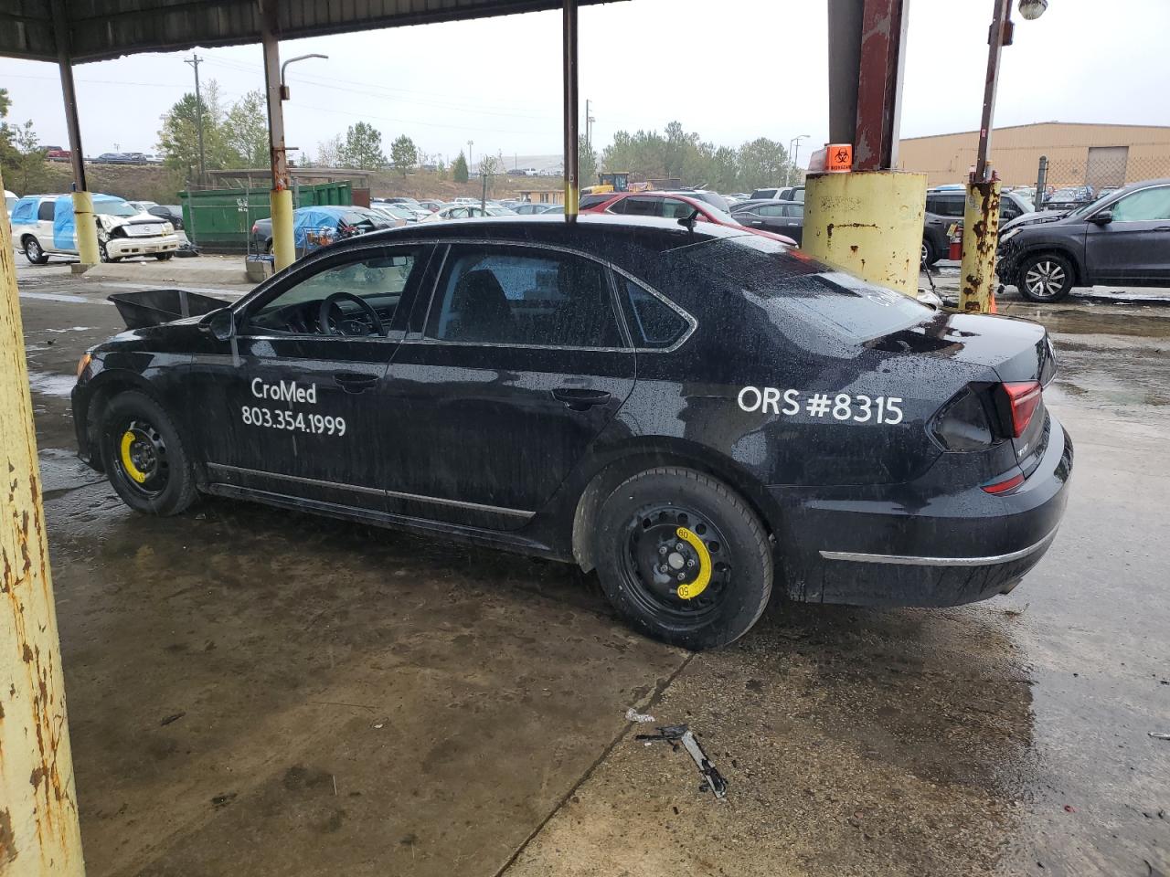 2017 Volkswagen Passat - Image 2