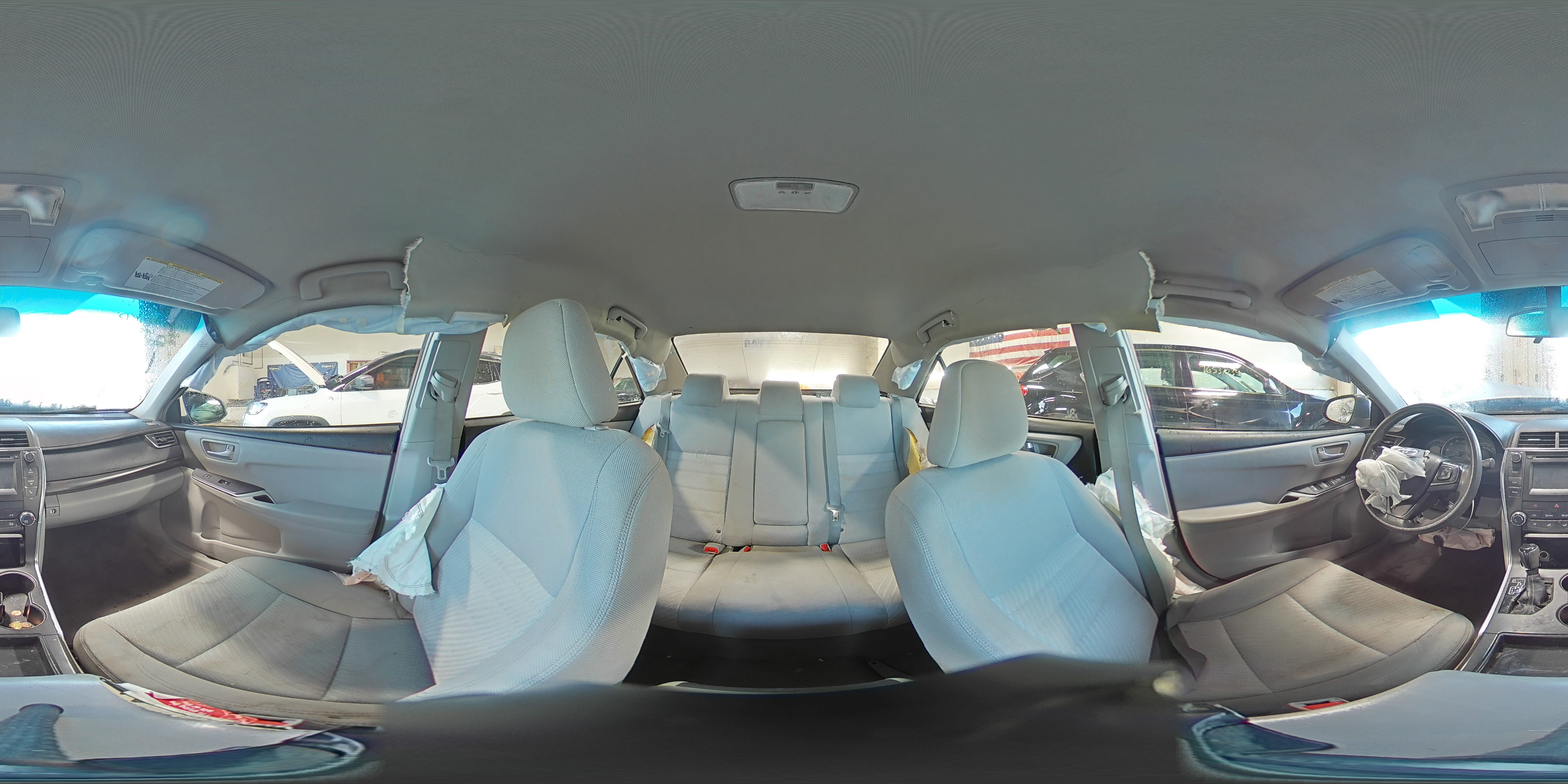 2015 Toyota Camry - Image 14