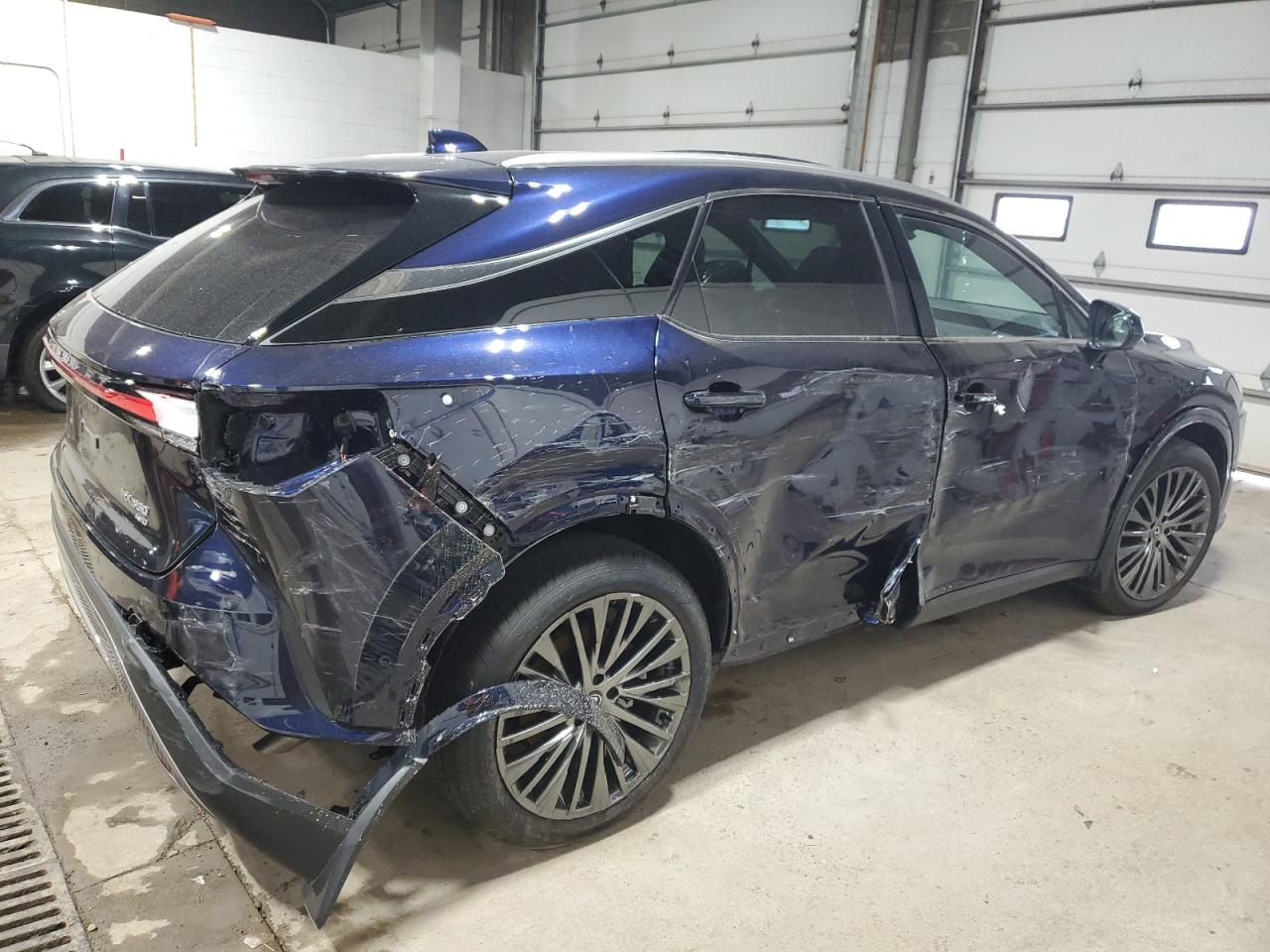 2024 Lexus RX - Image 3