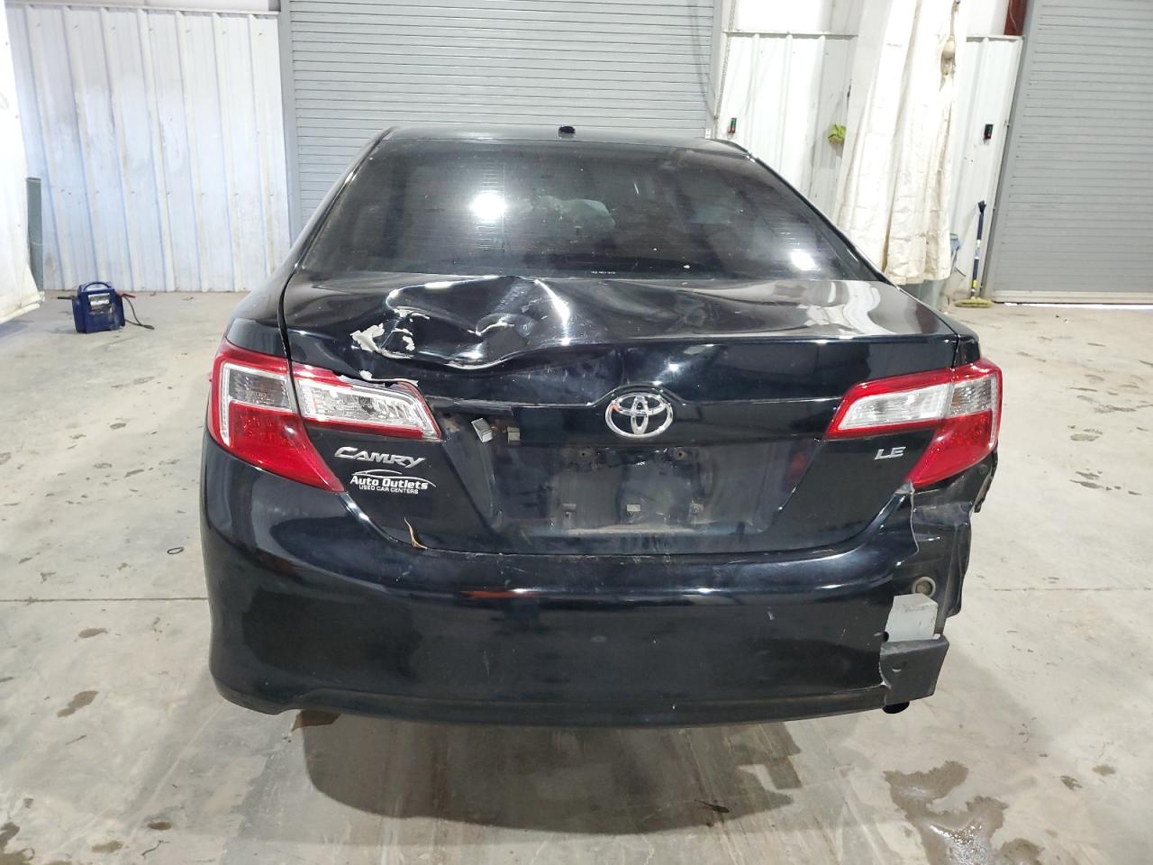 2014 Toyota Camry - Image 6