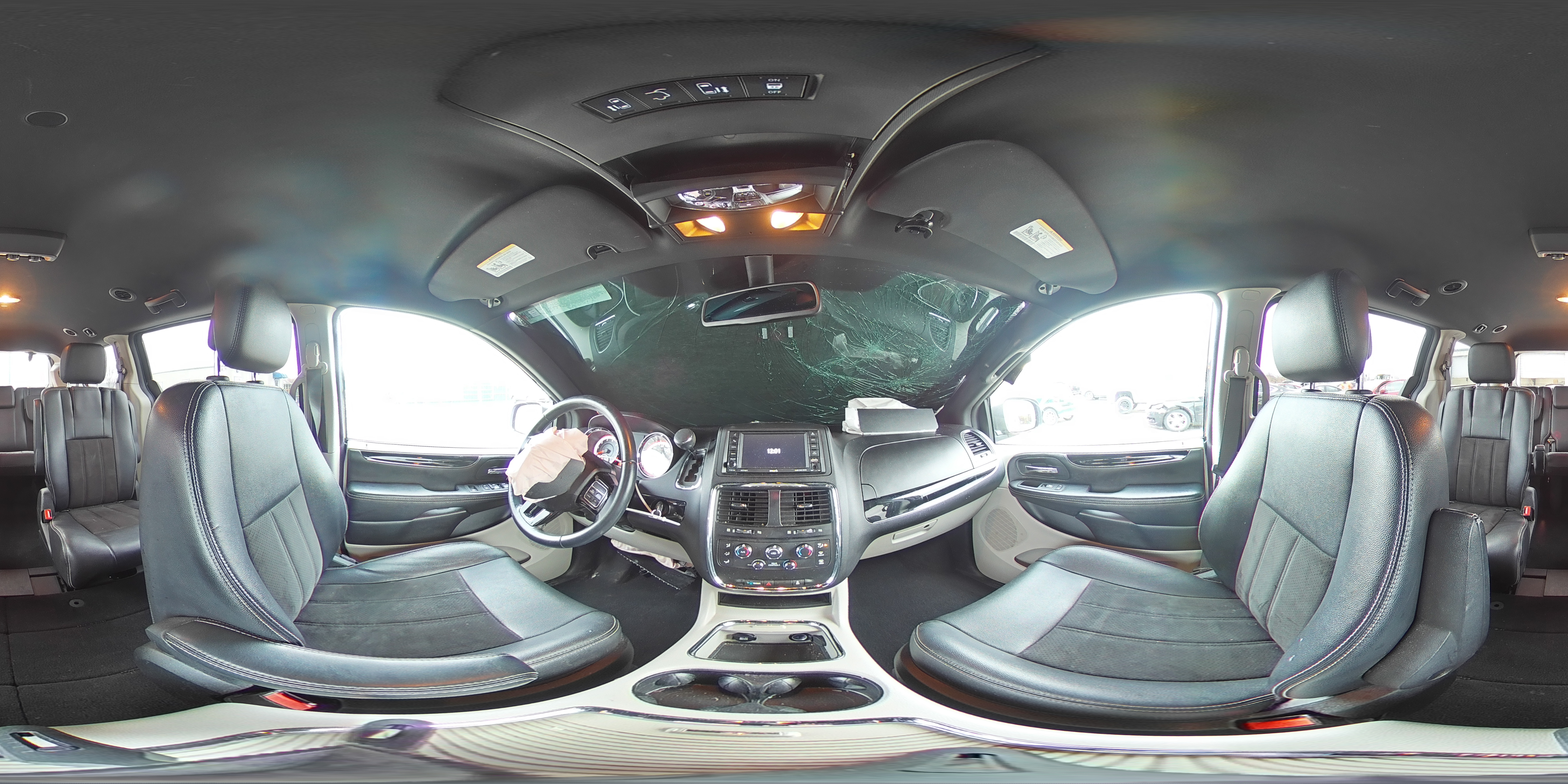 2019 Dodge Caravan - Image 15