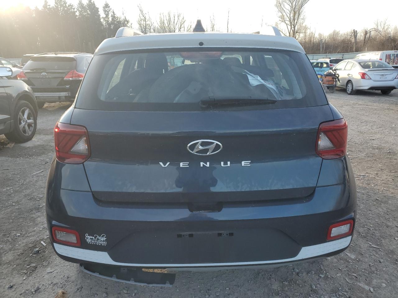 2021 Hyundai Venue - Image 6
