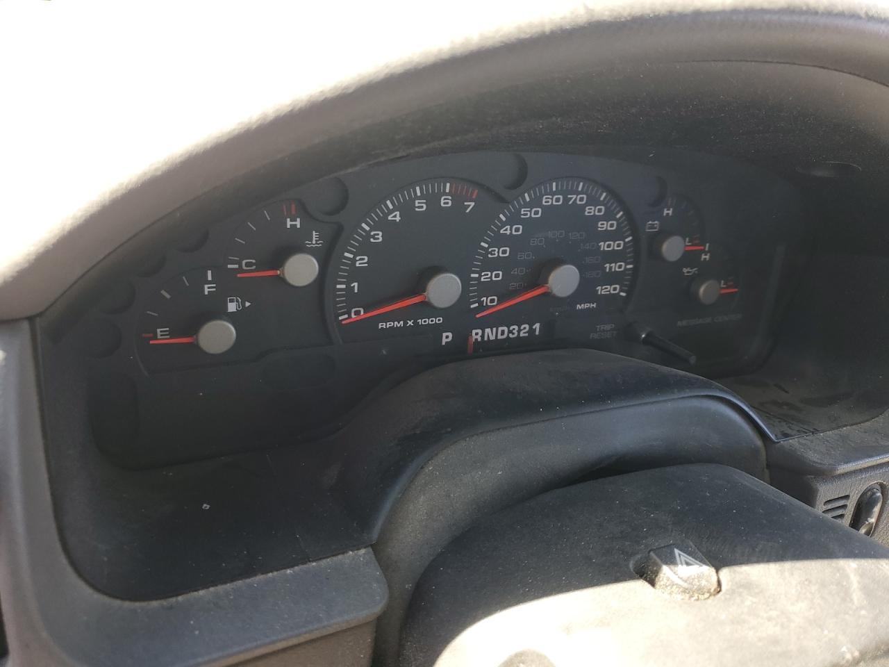 2005 Ford Explorer - Image 9