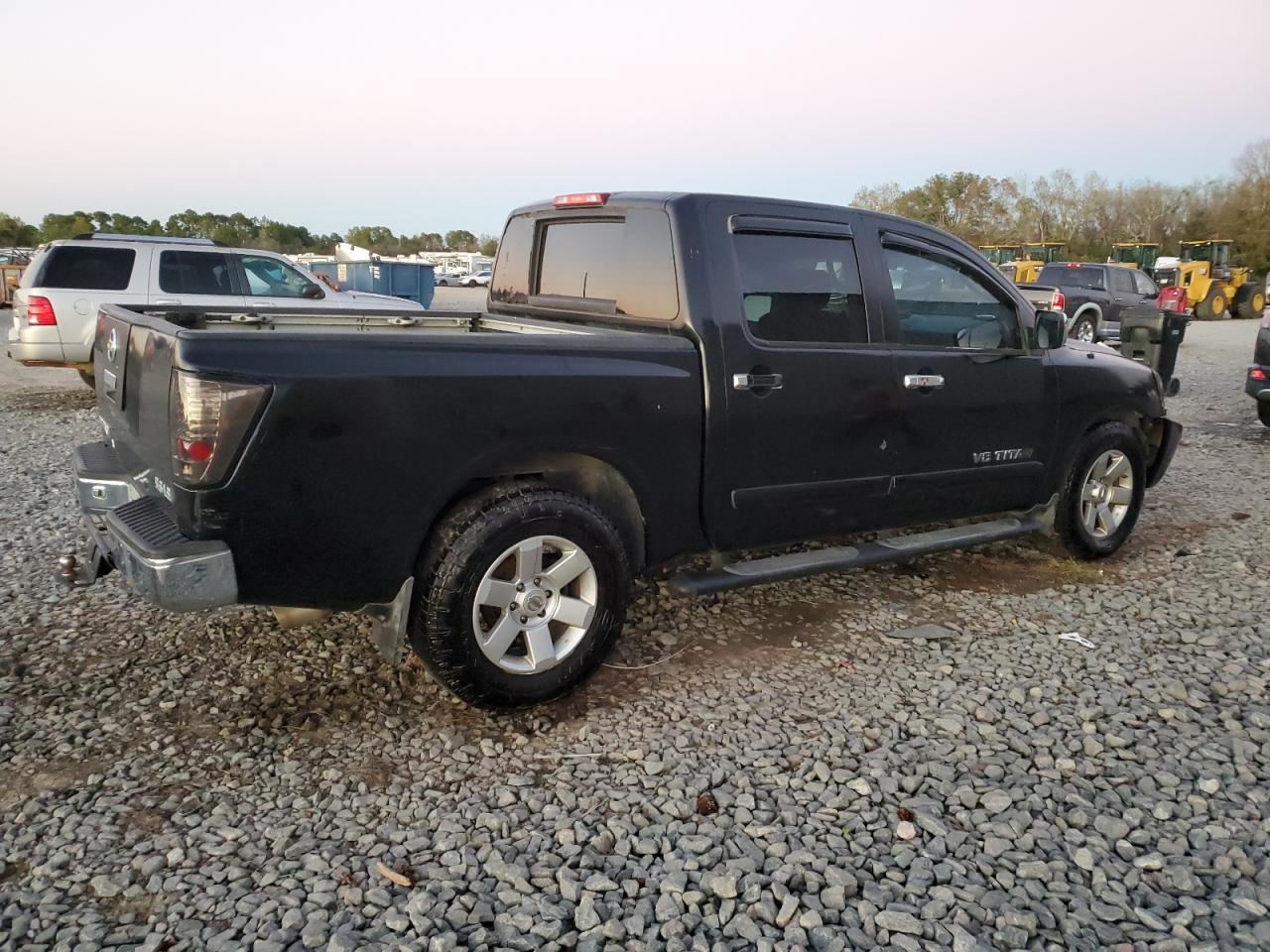 2005 Nissan Titan - Image 3