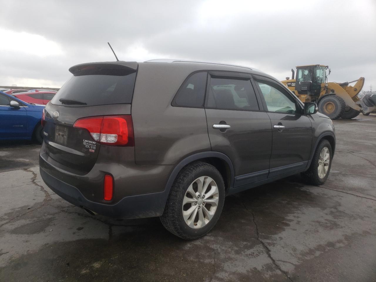2014 Kia Sorento - Image 3