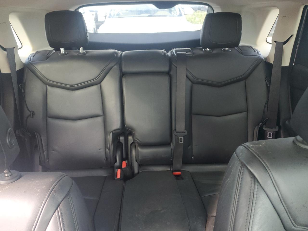 2019 Cadillac XT5 - Image 10