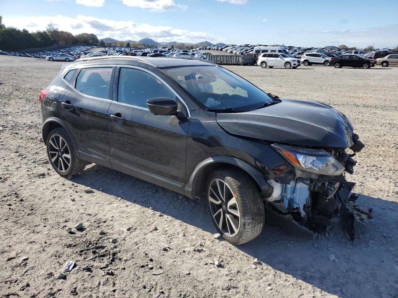 2019 Nissan Rogue - Image 4
