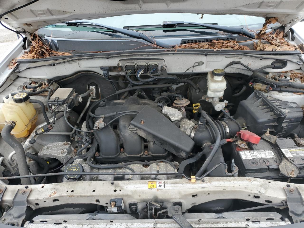 2008 Ford Escape - Image 11