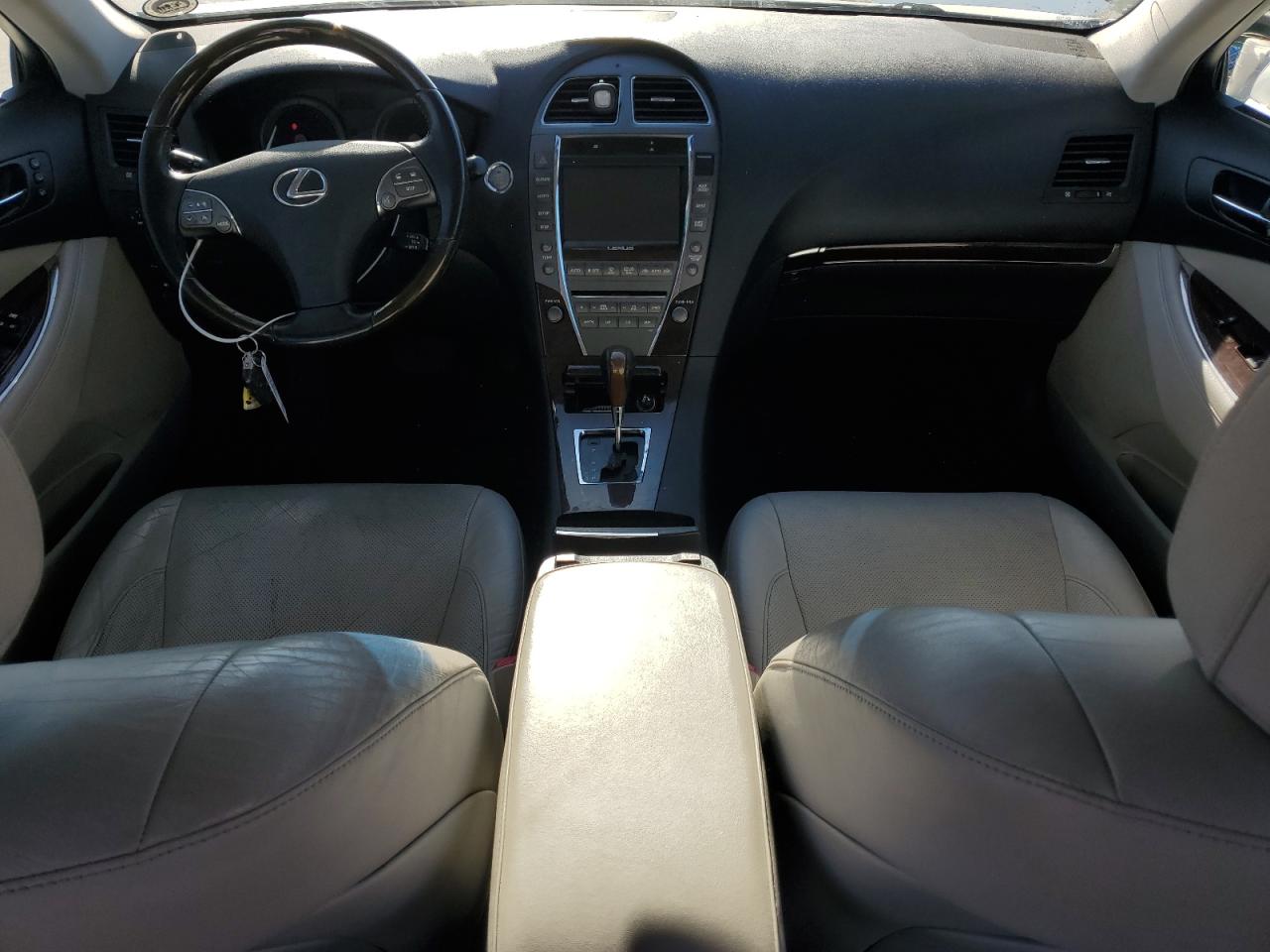 2010 Lexus ES - Image 8