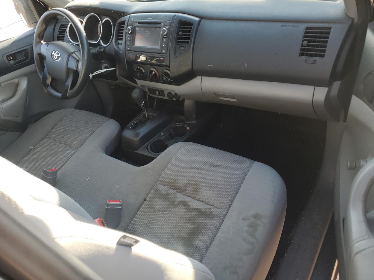 2013 Toyota Tacoma - Image 8