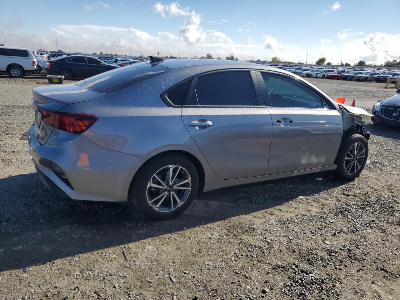 2023 Kia Forte - Image 3