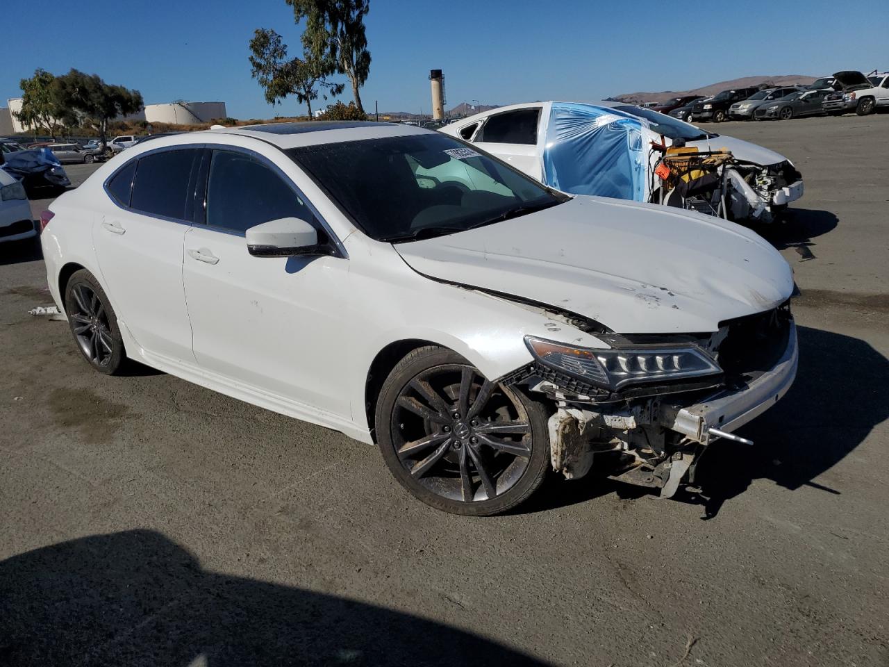 VIN 19UUB2F53FA025957 2015 ACURA TLX no.4