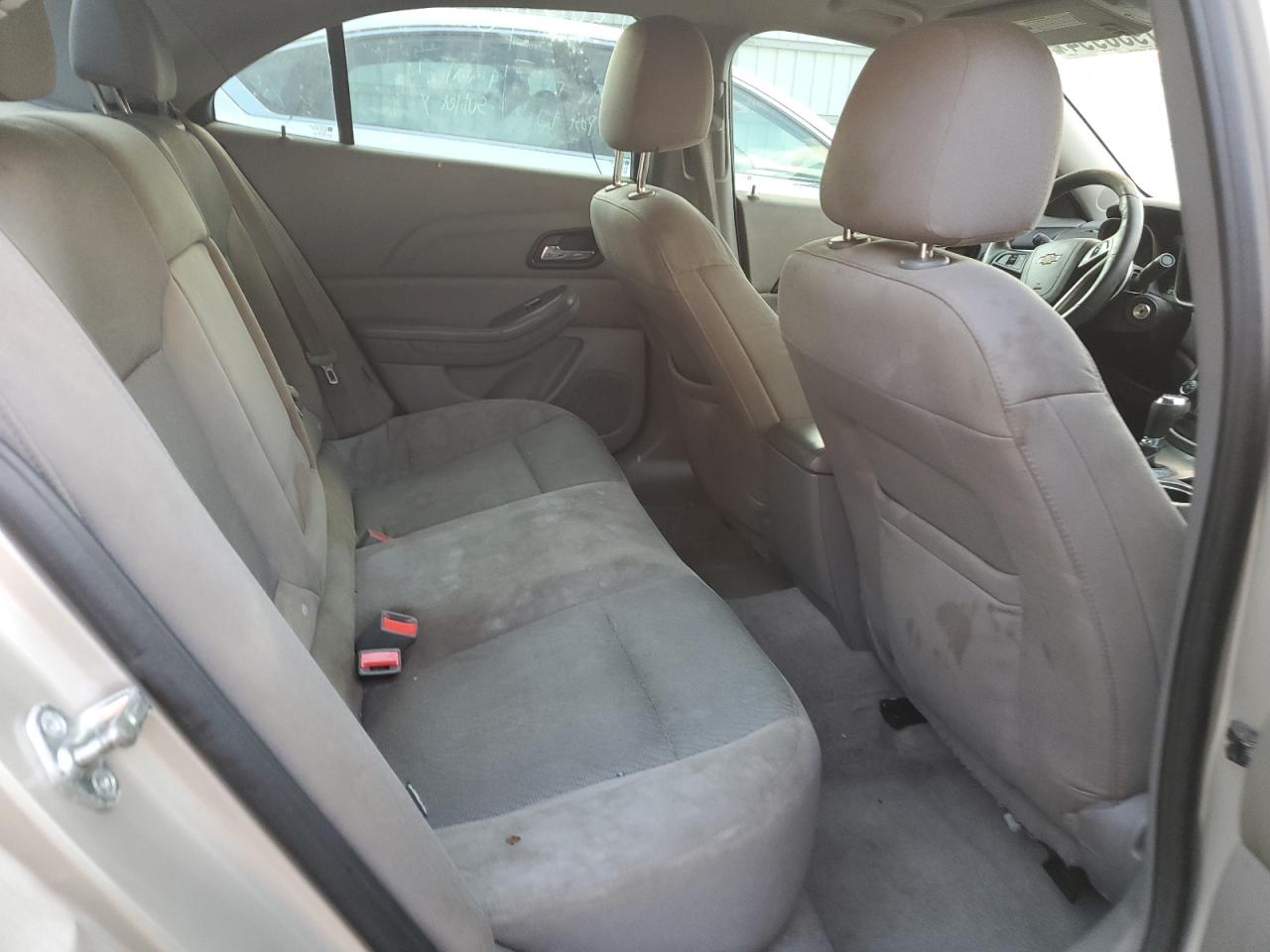 2015 Chevrolet Malibu - Image 10