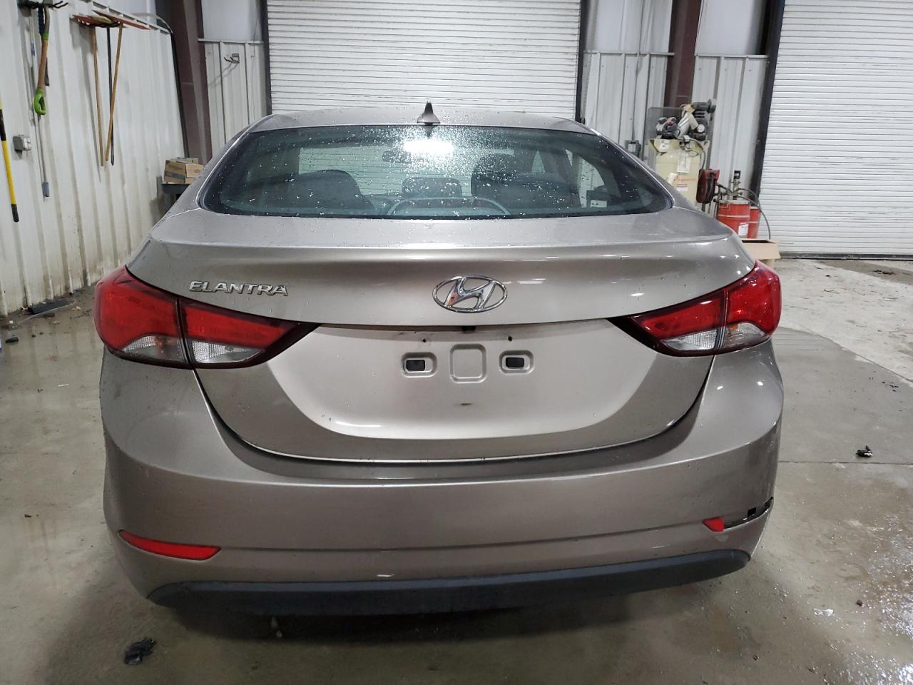 2015 Hyundai Elantra - Image 6
