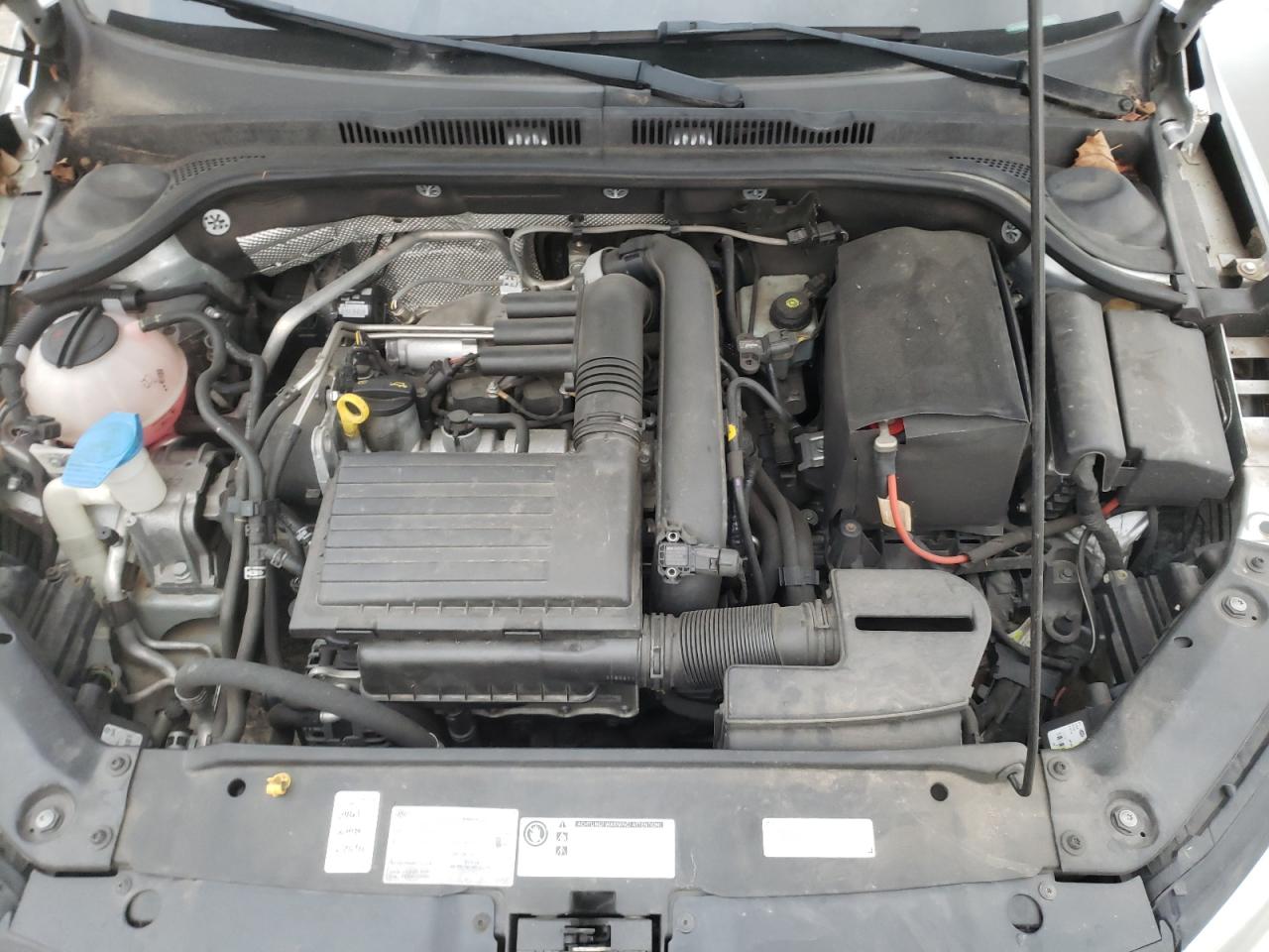 2016 Volkswagen Jetta - Image 11