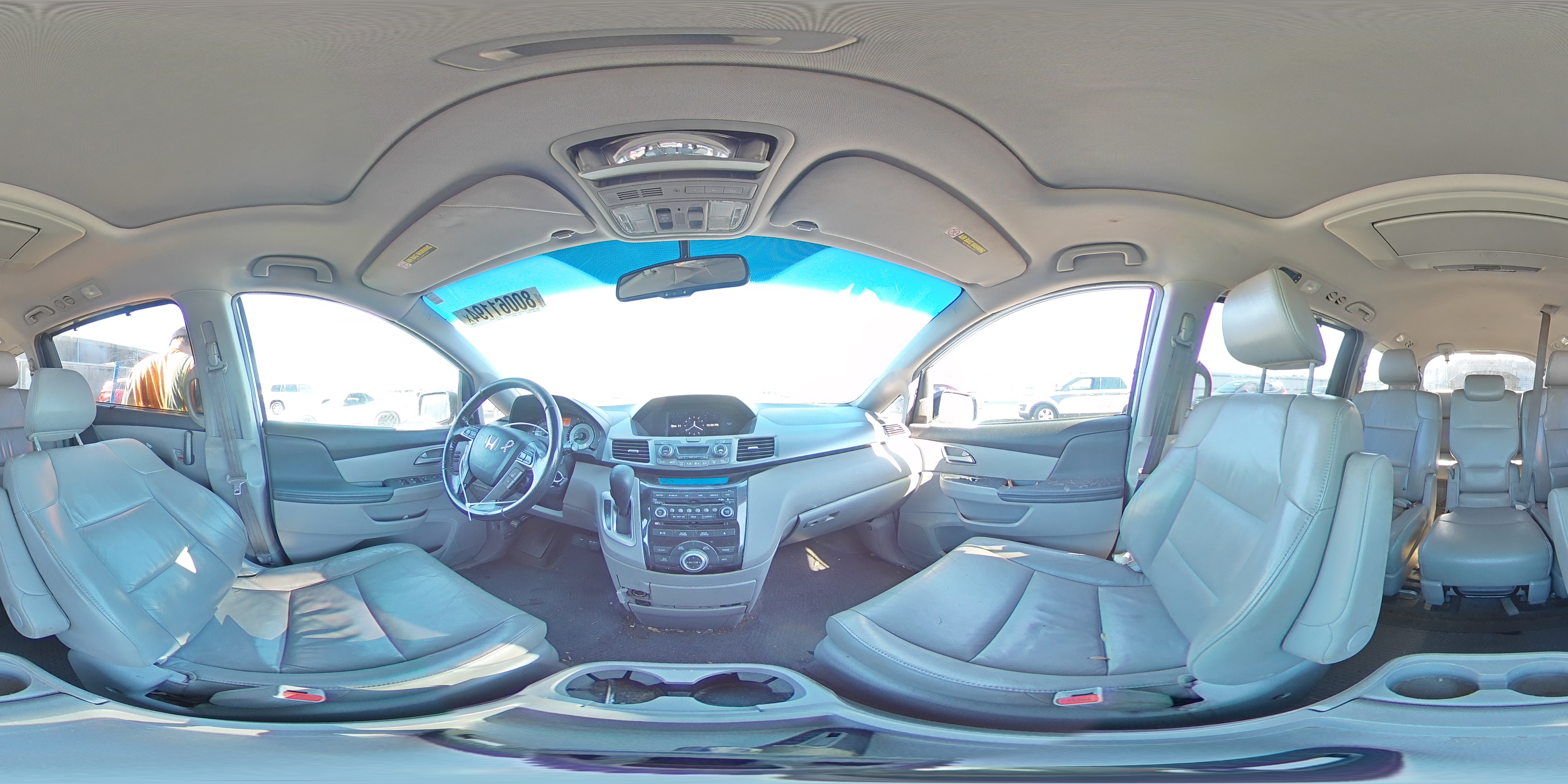2012 Honda Odyssey - Image 13
