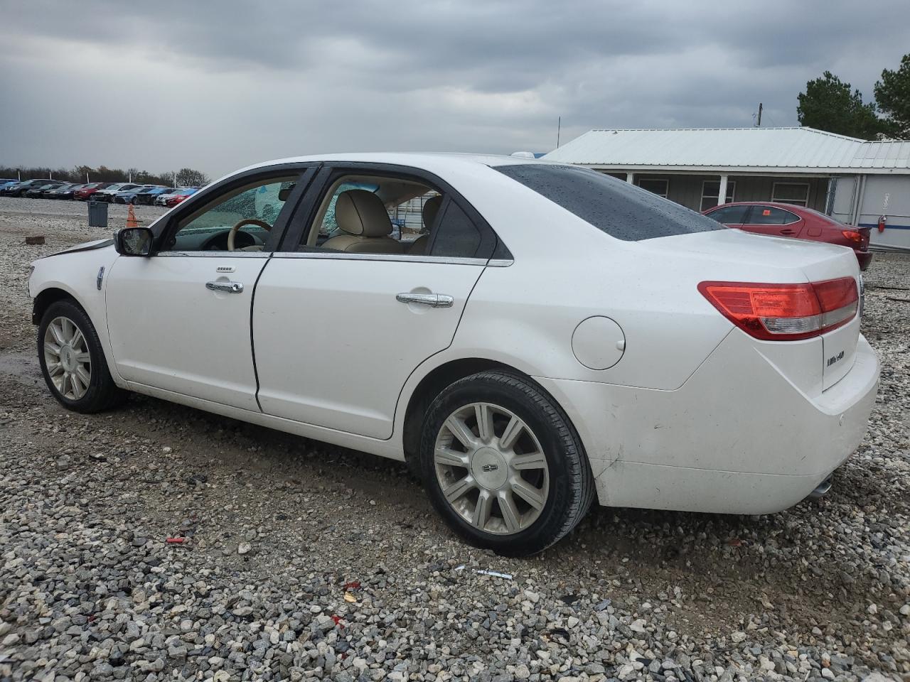 2011 Lincoln MKZ - Image 2