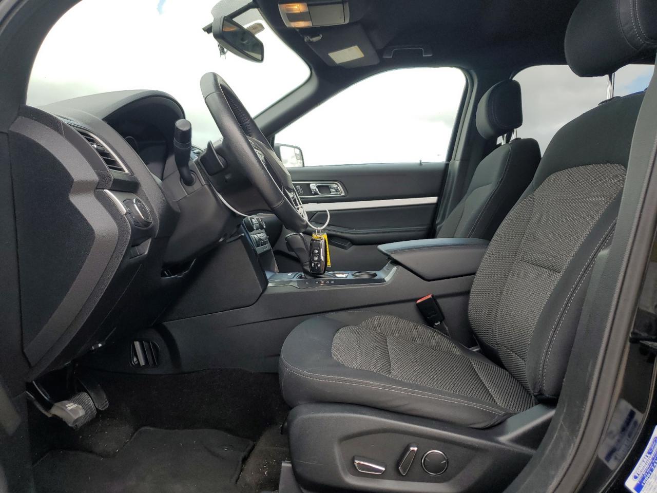 2017 Ford Explorer - Image 7
