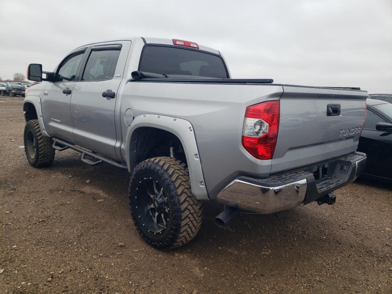 2014 Toyota Tundra - Image 2