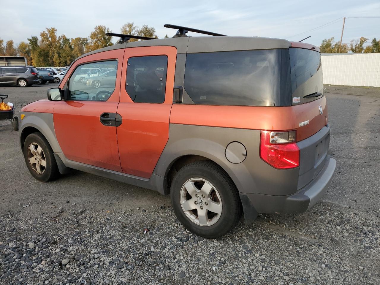 2004 Honda Element - Image 2
