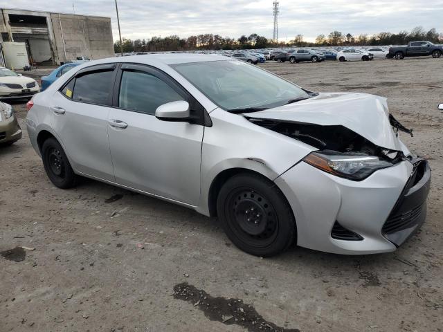  TOYOTA COROLLA 2018 Srebrny