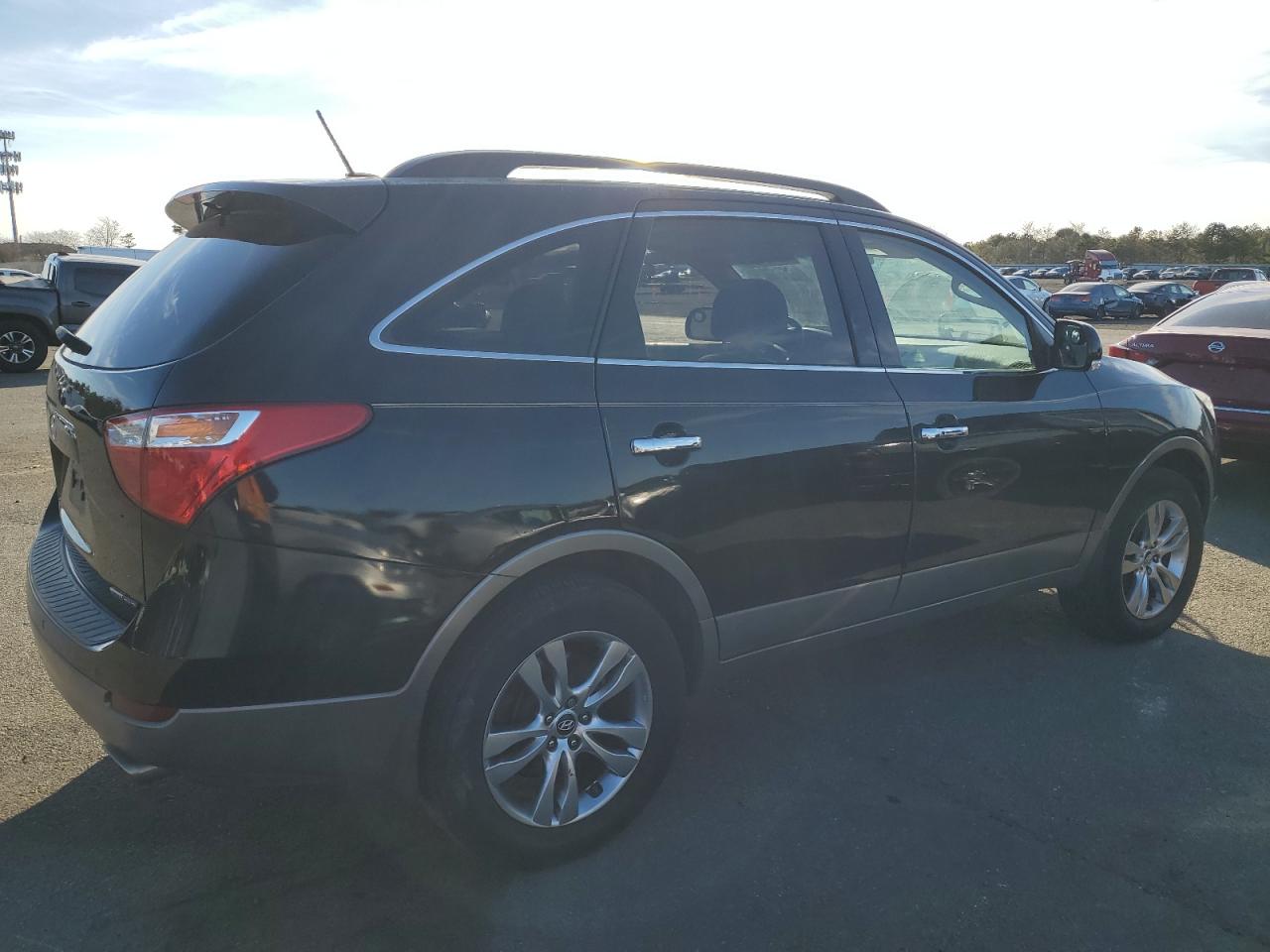 2012 Hyundai Veracruz - Image 3