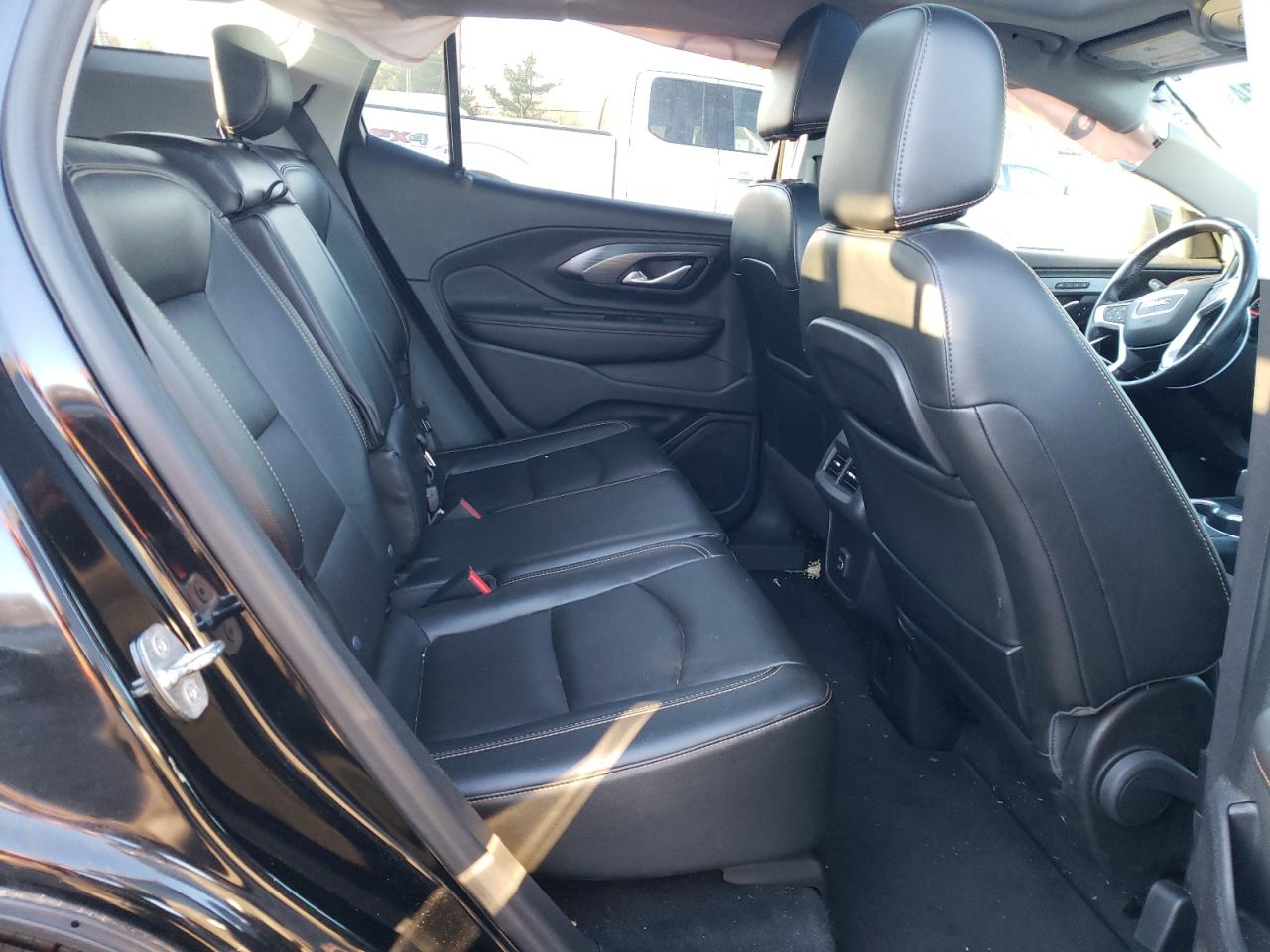 2020 GMC Terrain - Image 11