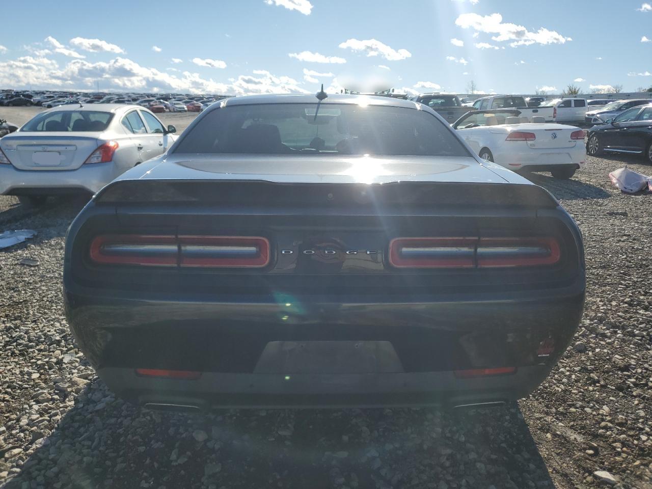 2018 Dodge Challenger - Image 6