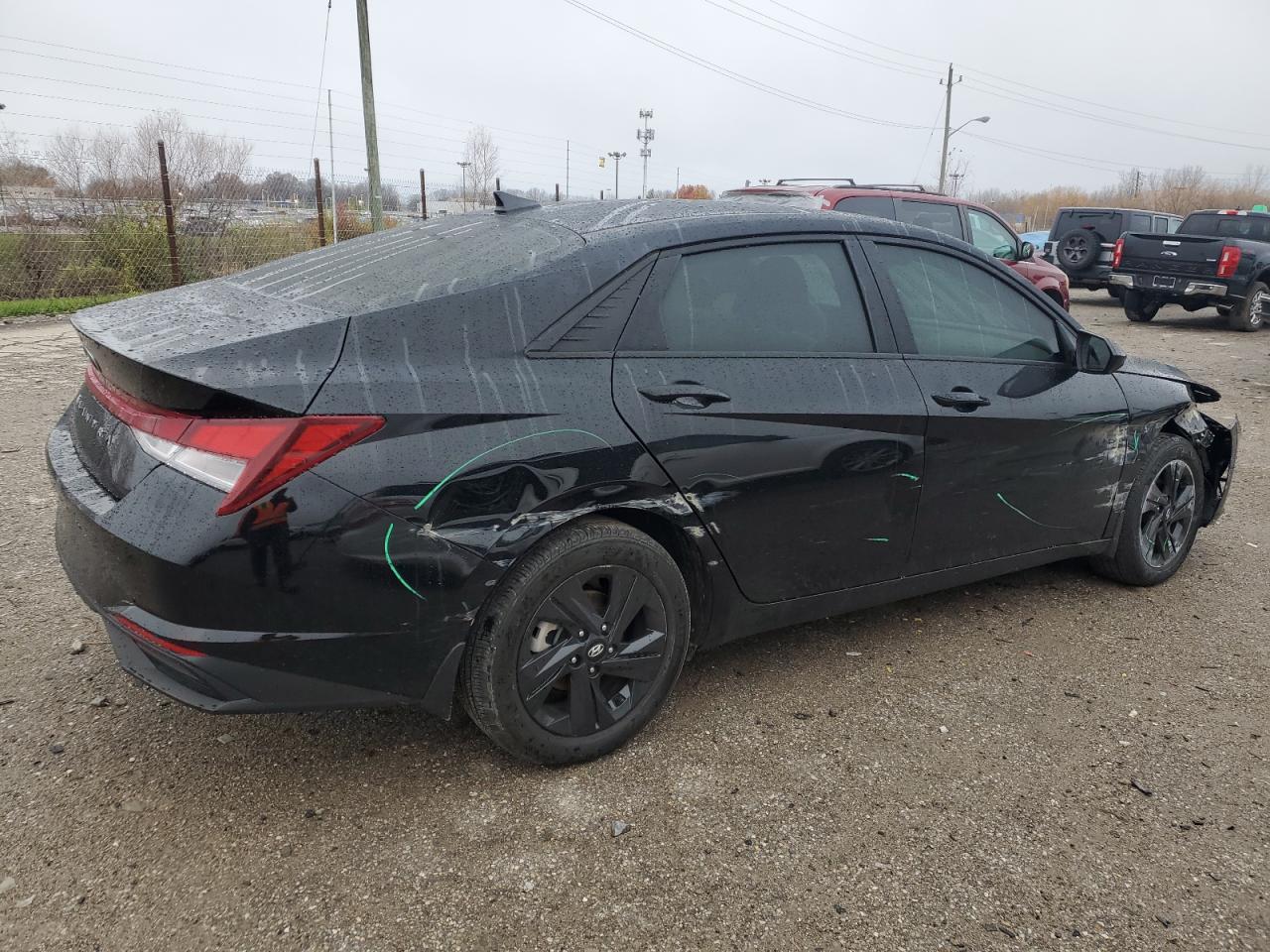 2023 Hyundai Elantra - Image 3