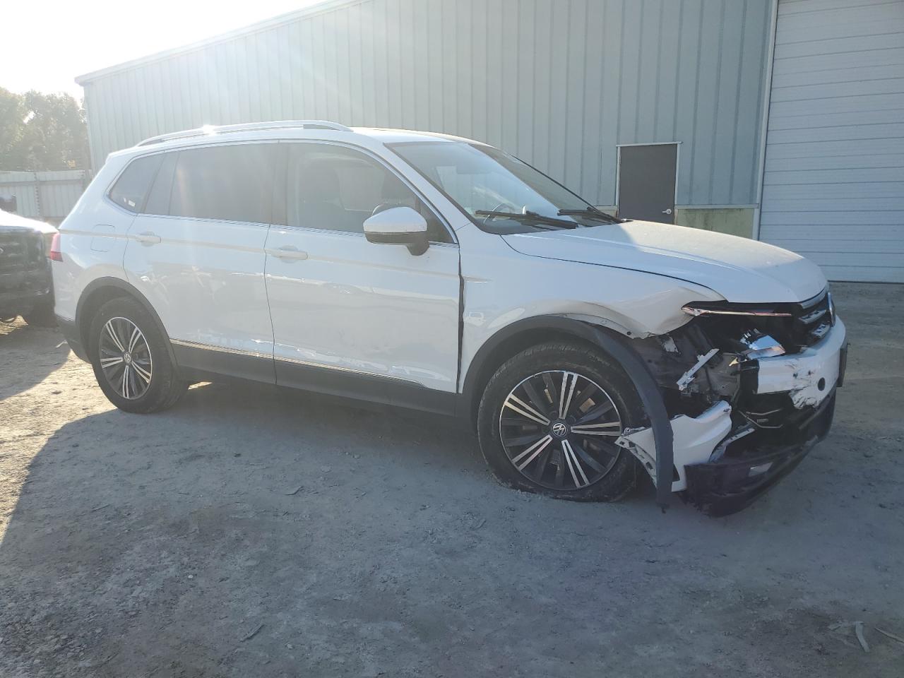 2019 Volkswagen Tiguan - Image 4