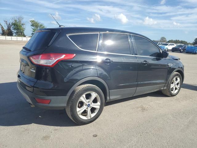  FORD ESCAPE 2015 Czarny