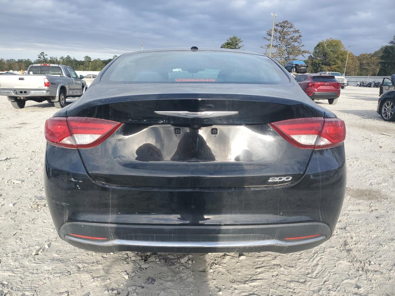 2016 Chrysler 200 - Image 6
