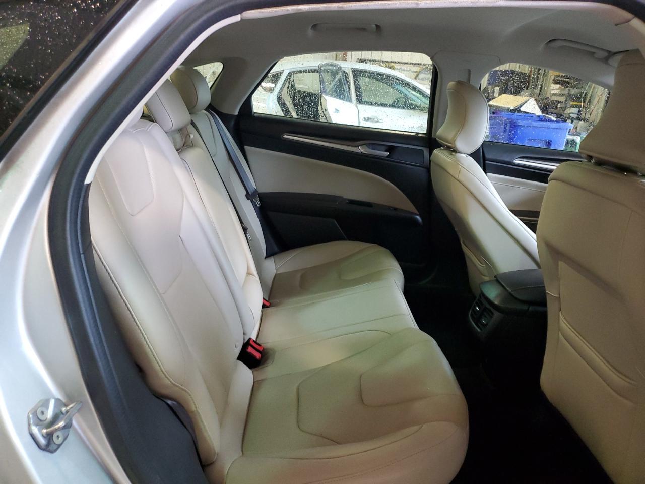 2015 Ford Fusion - Image 10