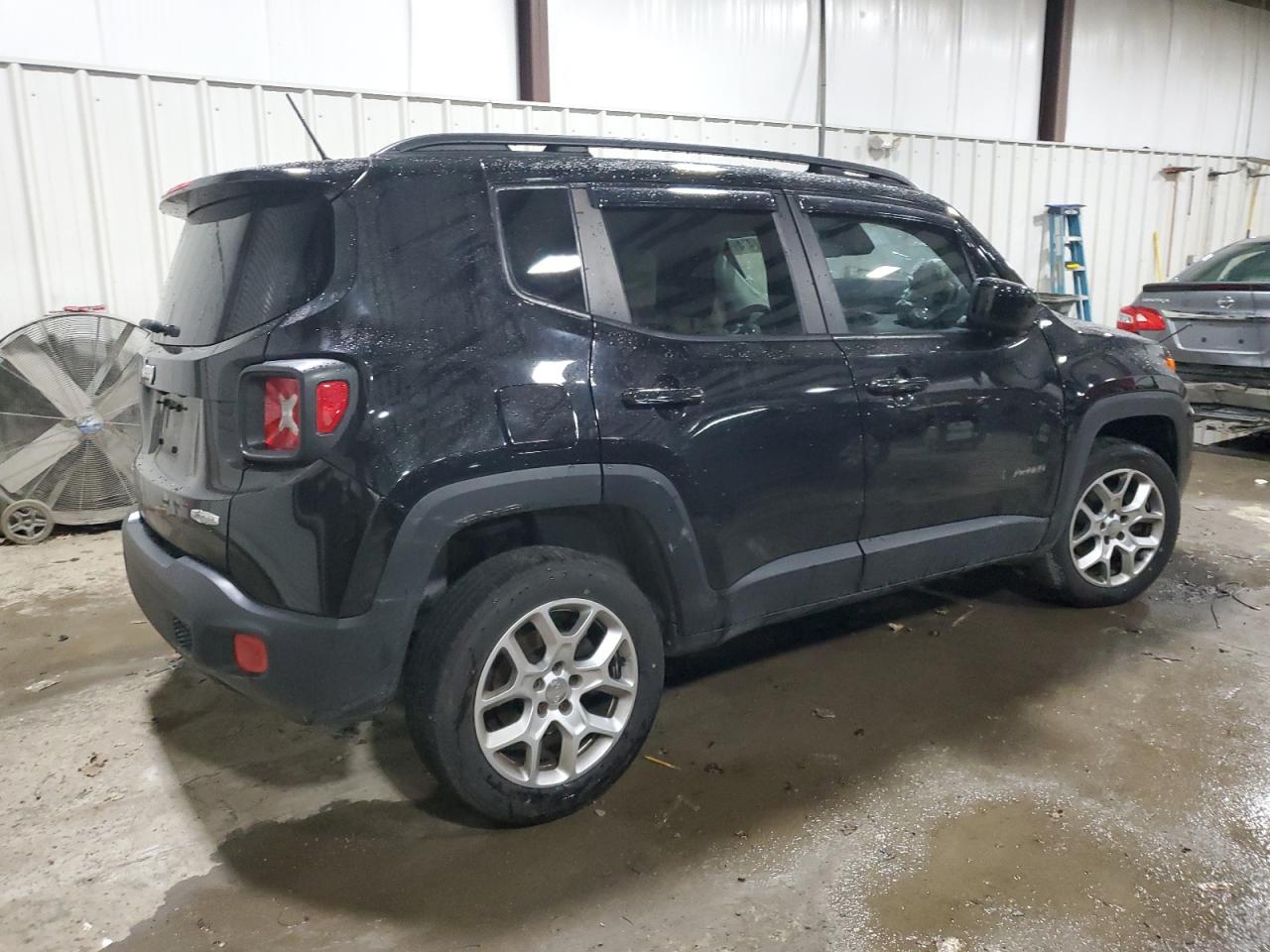 VIN ZACCJBBT0FPB58661 2015 JEEP RENEGADE no.3