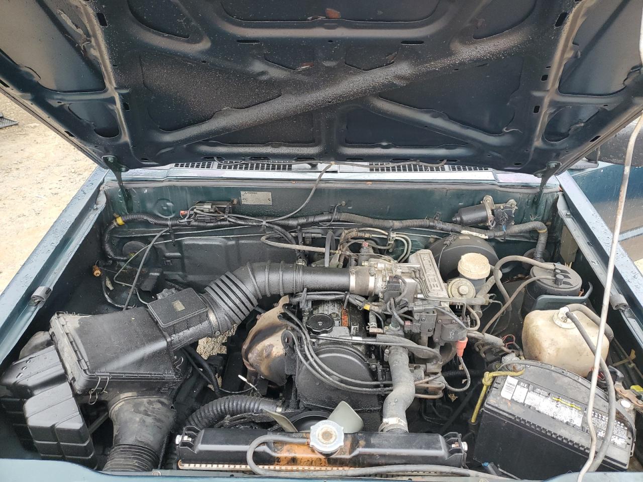 1993 Mitsubishi Mighty - Image 12