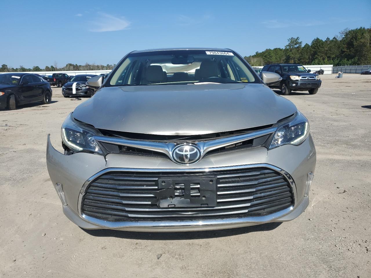 2018 Toyota Avalon - Image 5