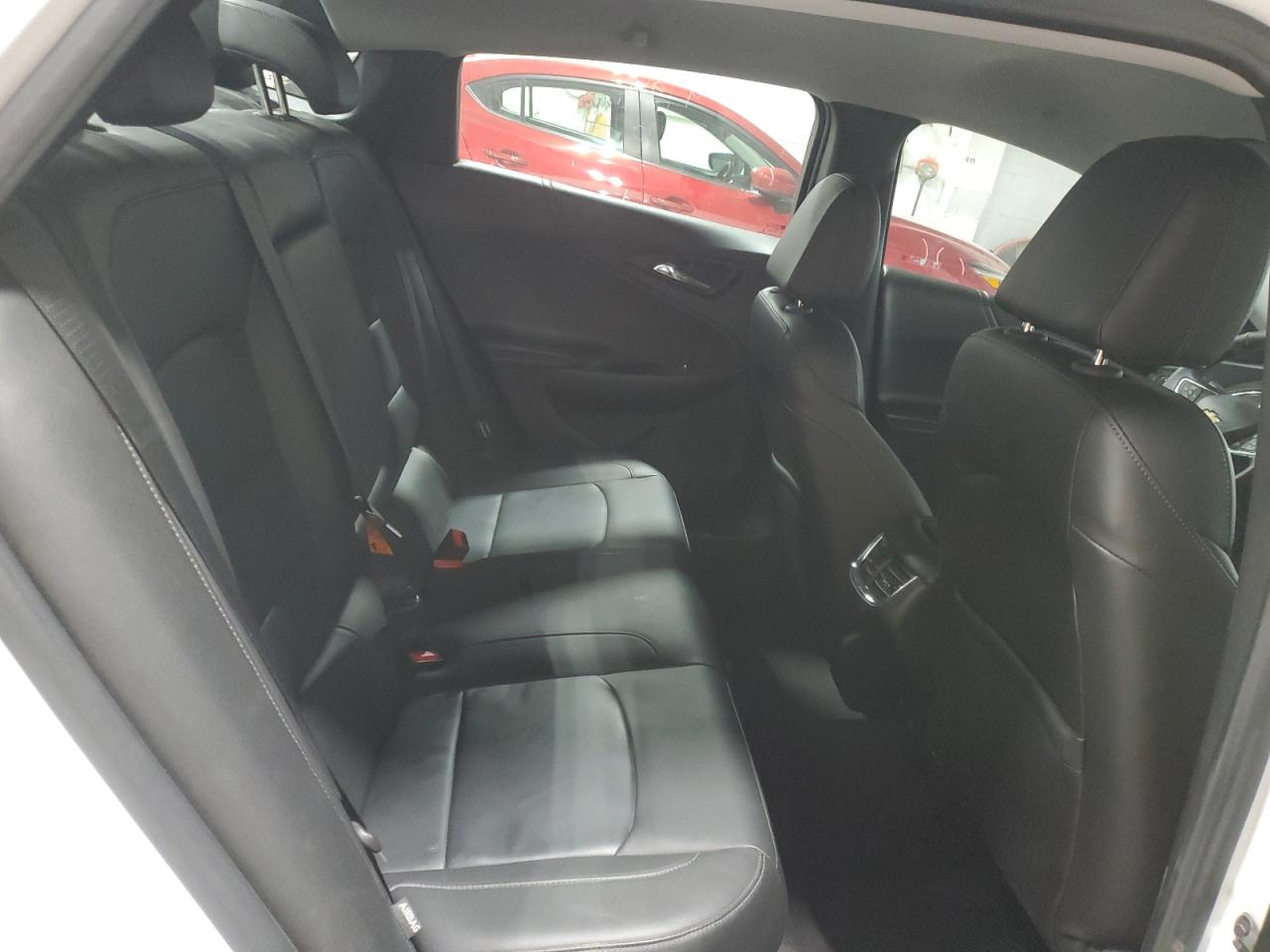 2017 Chevrolet Malibu - Image 10