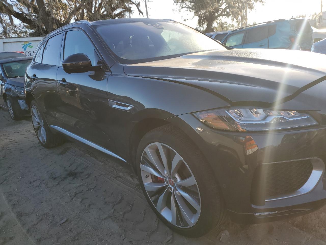 2020 Jaguar F-Pace - Image 4