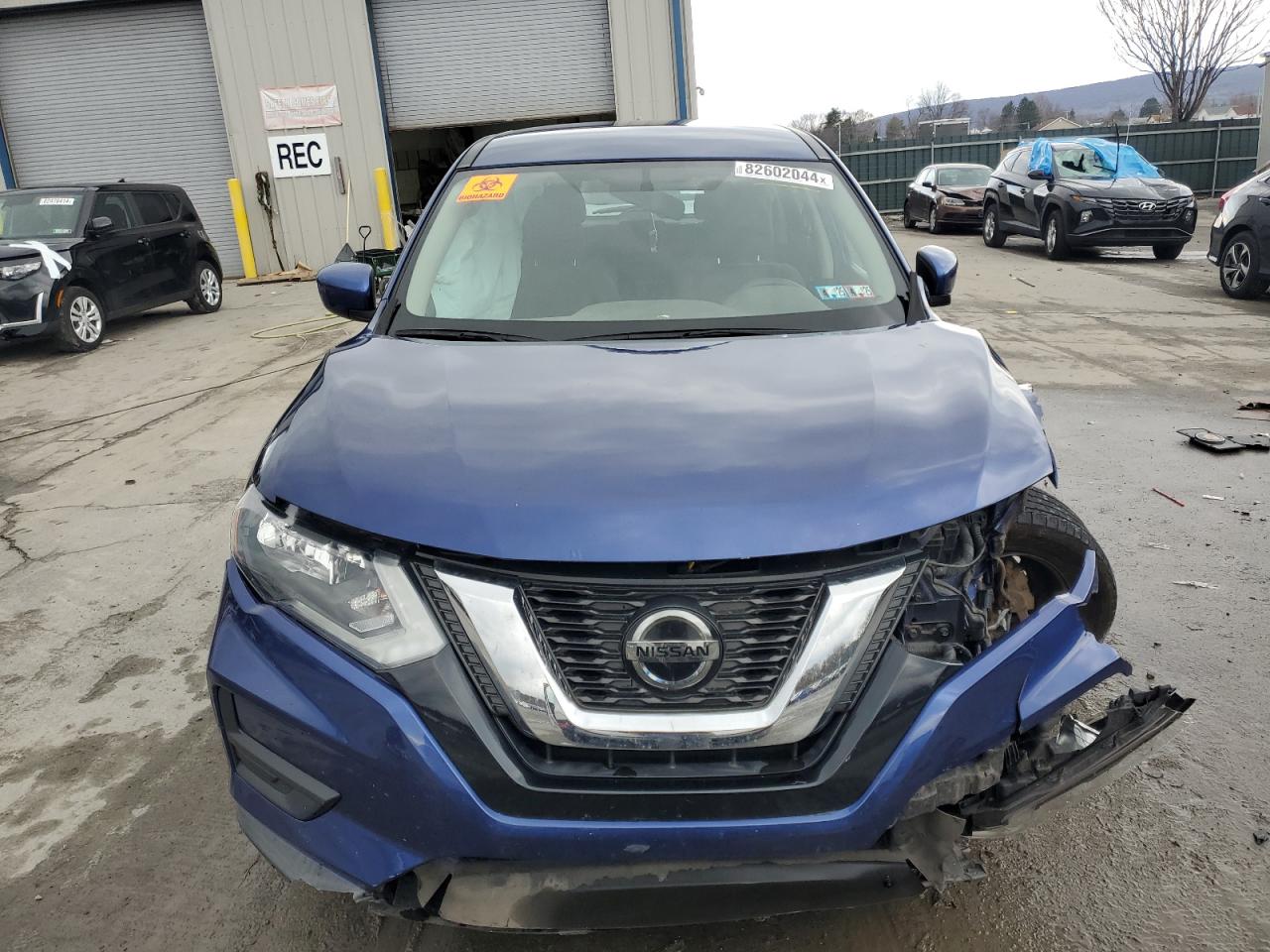 2018 Nissan Rogue - Image 5