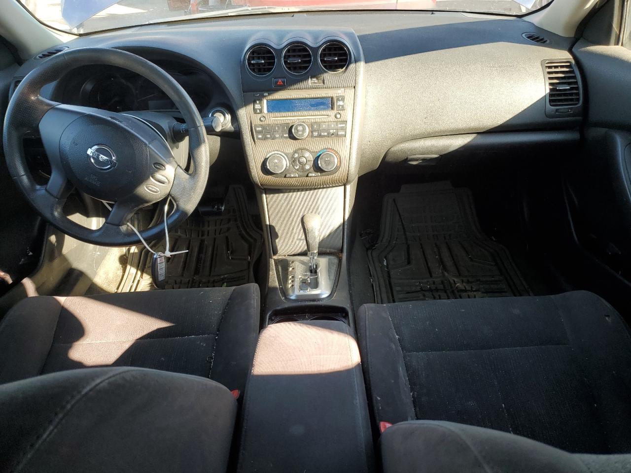 2012 Nissan Altima - Image 8