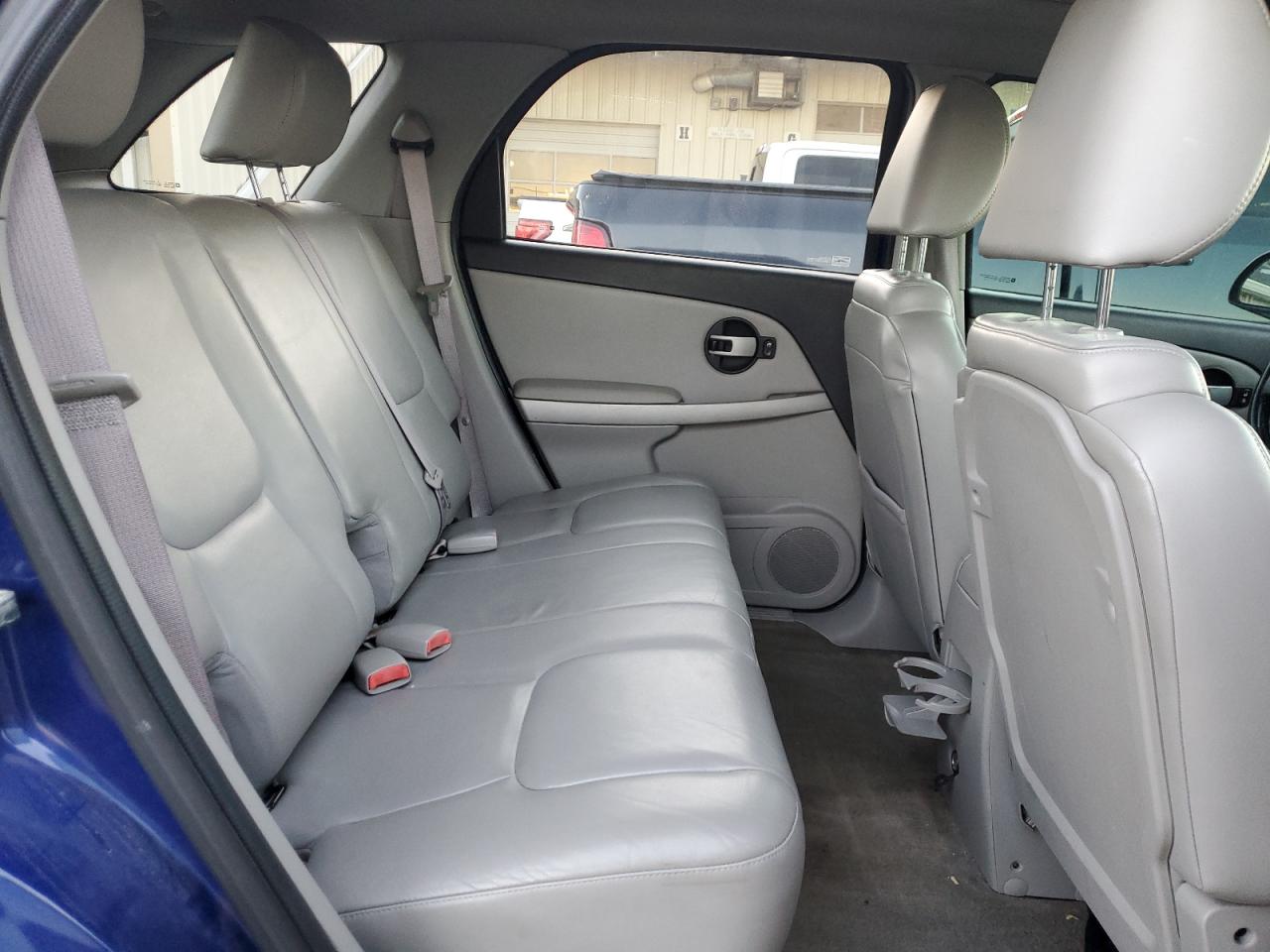 2005 Chevrolet Equinox - Image 11
