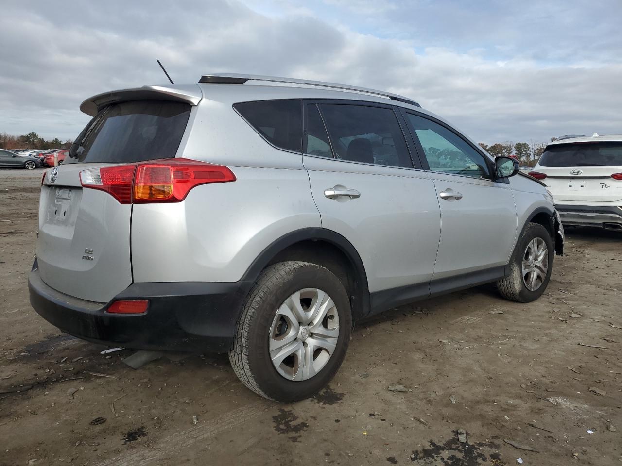 2014 Toyota RAV 4 - Image 3