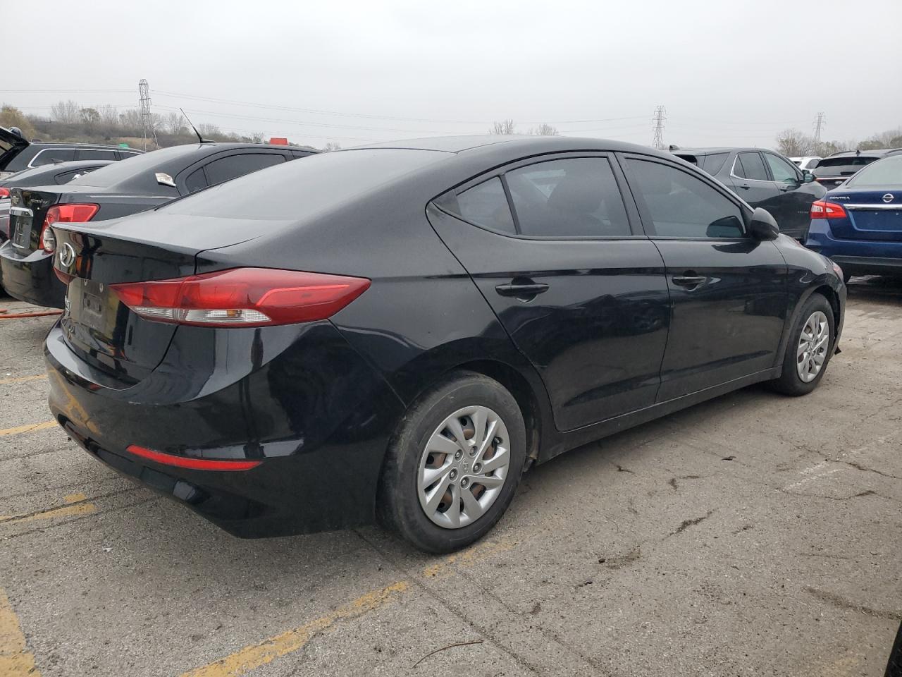 2018 Hyundai Elantra - Image 3
