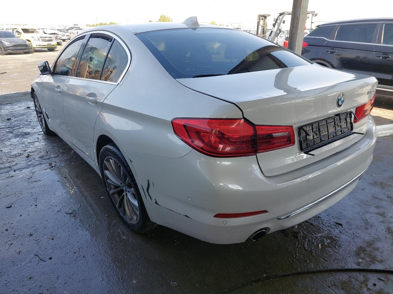WBAJR3A03KWW00843 - 2019 Bmw 5 SERIES - #undefined