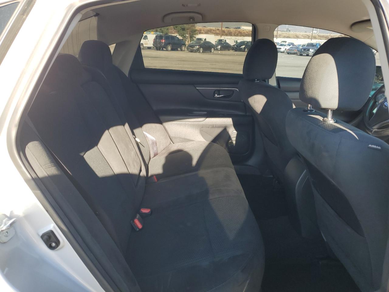 2015 Nissan Altima - Image 10