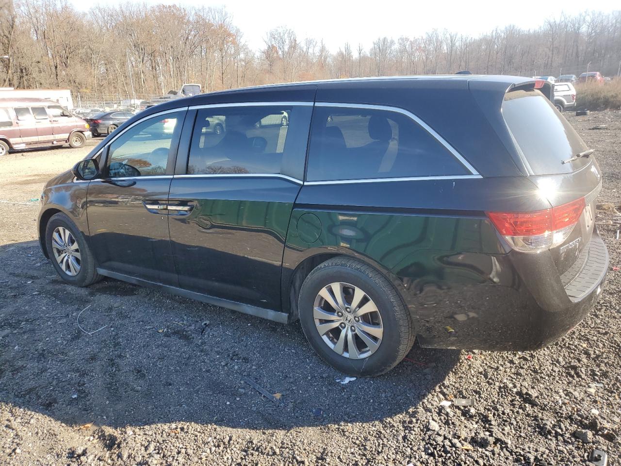 2014 Honda Odyssey - Image 2